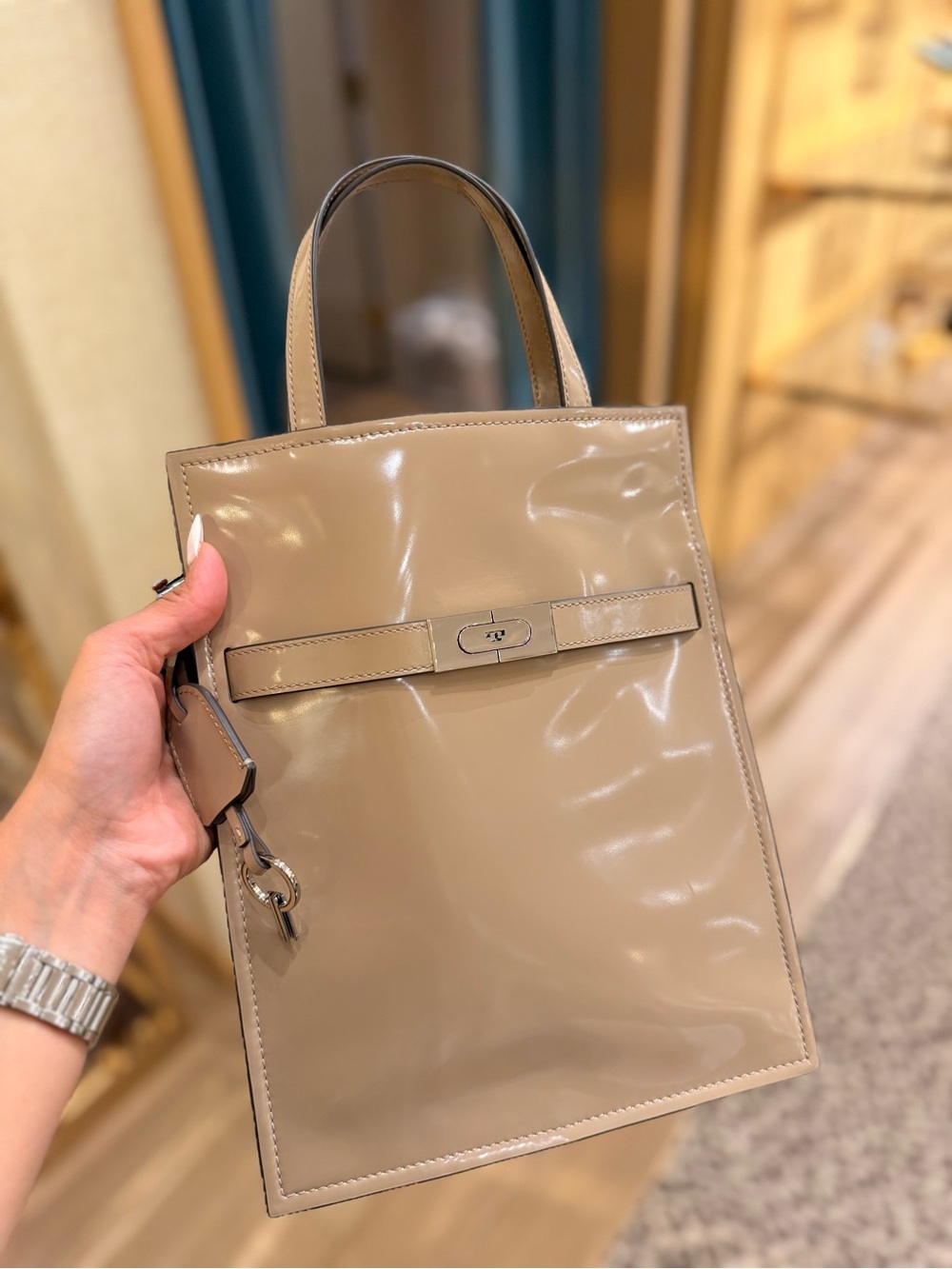 Tory Burch Lee Radziwill Small Shopper Tote Desert Palm Patent Leather Bag RARE - Picture 5 of 15